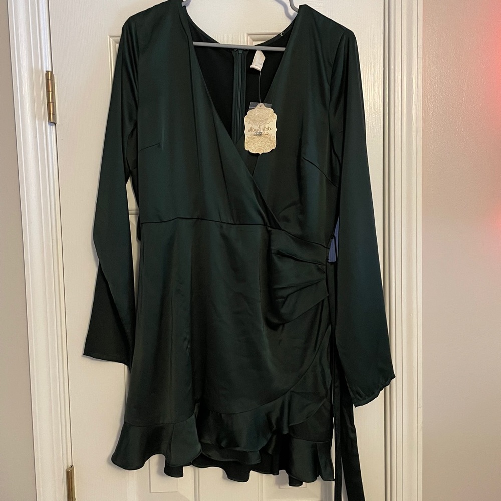 Altar’d State NWT Hunter Green Satin Romper